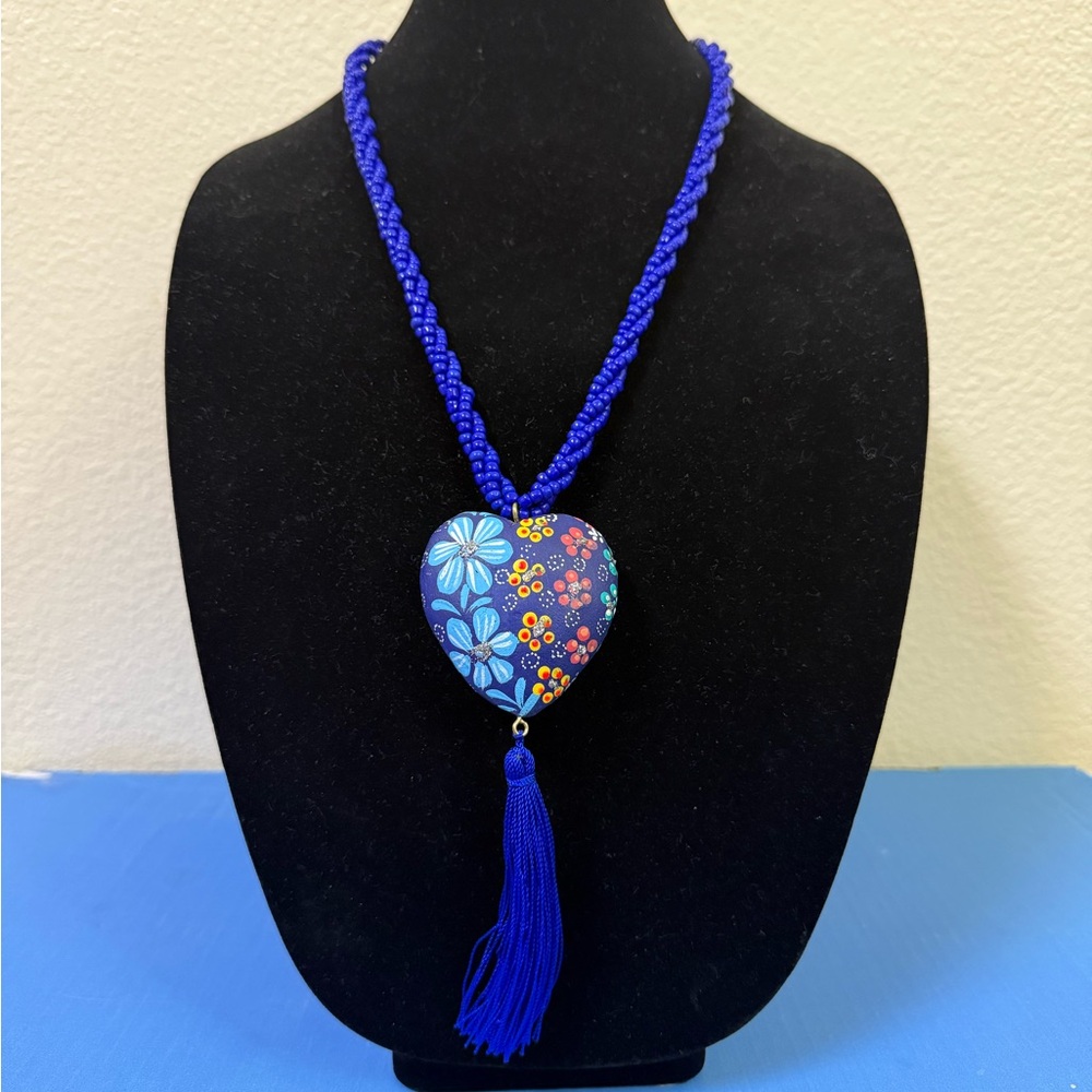 Blue Artesanal Heart Pendant Necklace with Tassel